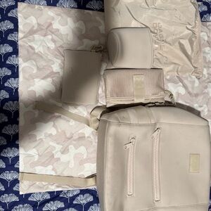 Dagne Dover oyster indie